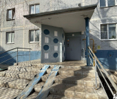 комната 42 кв м пр-кт 50 лет Октября, 51