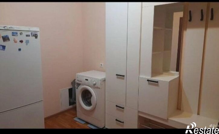 3-комн квартира Кадровая улица, 40,  д. 40