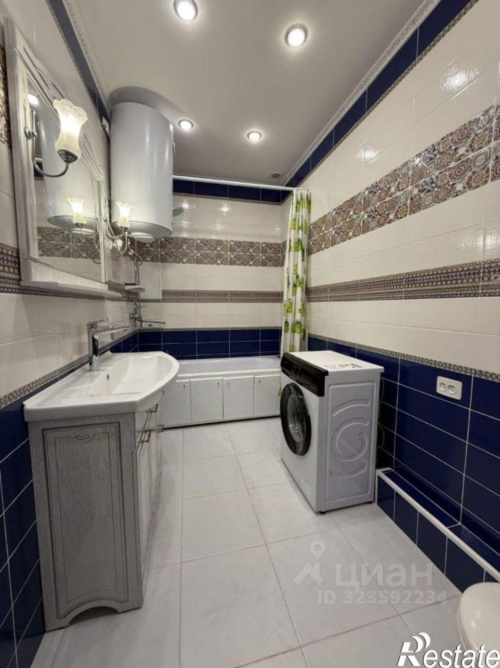 3-комн квартира улица Шмидта, 2,  д. 2