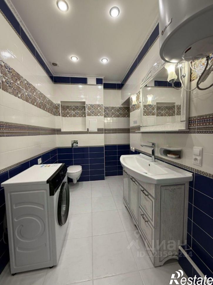 3-комн квартира улица Шмидта, 2,  д. 2