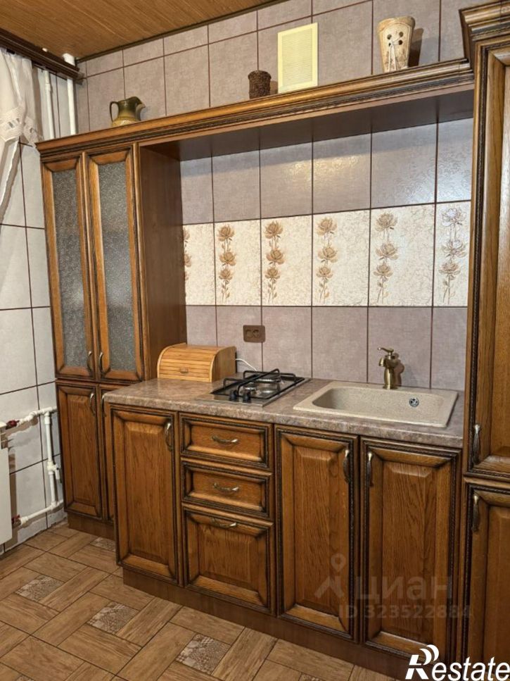 2-комн квартира Ульяновская улица, 129,  д. 129