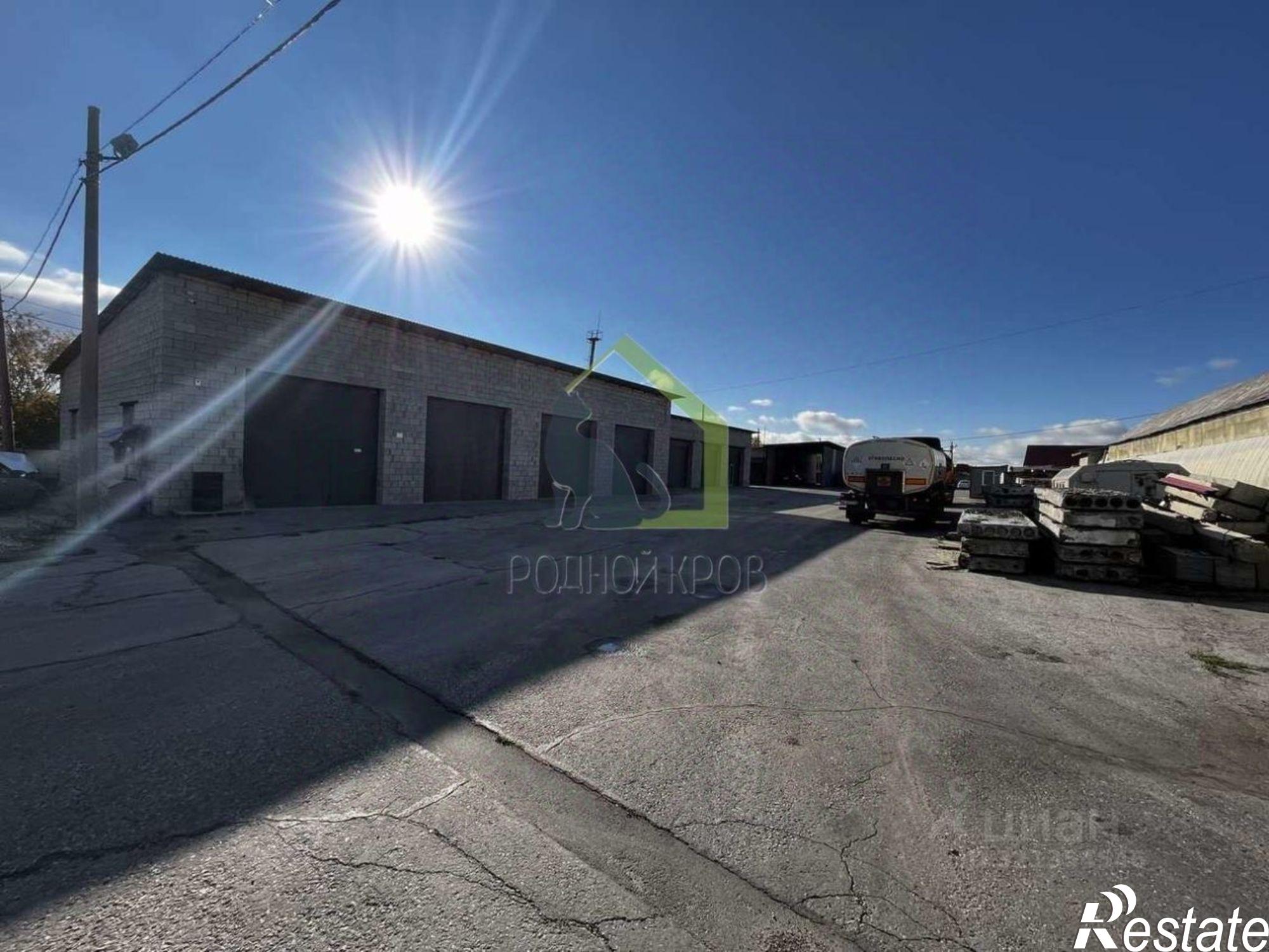 Купить помещение свободного назначения за 35 285 200 рублей на Промышленная улица