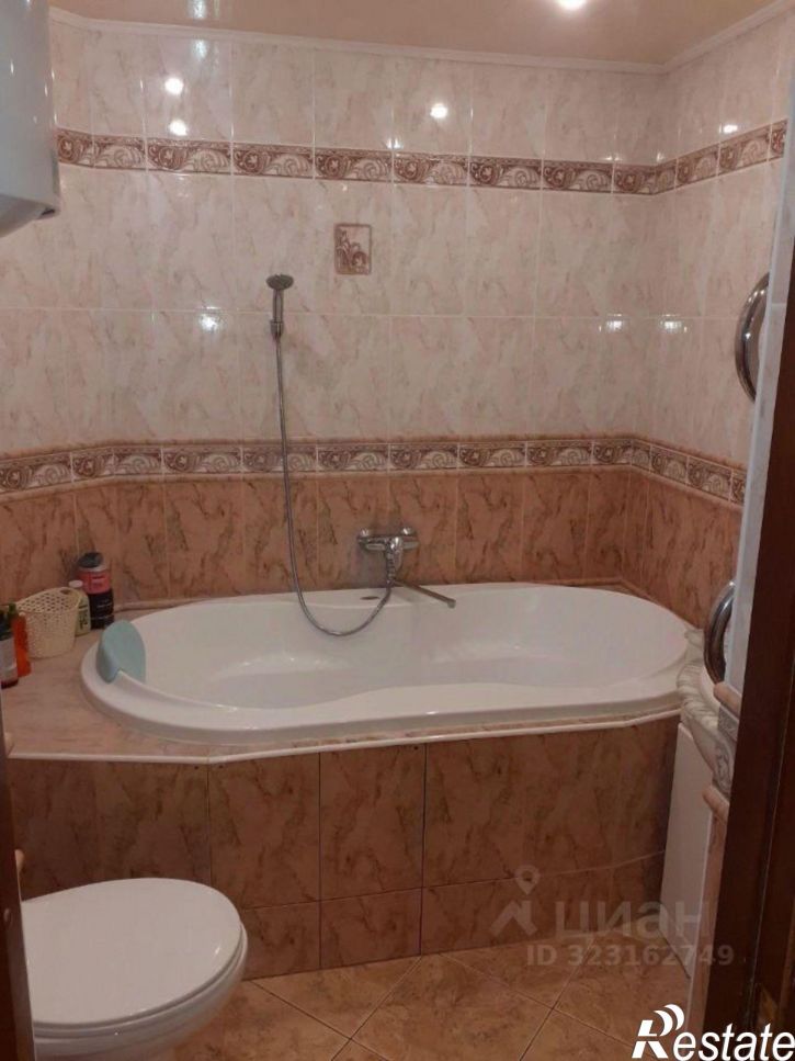 3-комн квартира улица Жуковского, 49,  д. 49