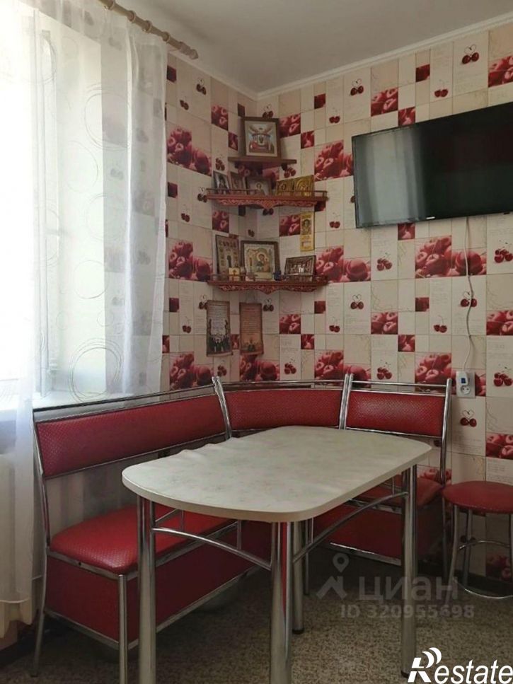 2-комн квартира Красноуральская улица, 8,  д. 8