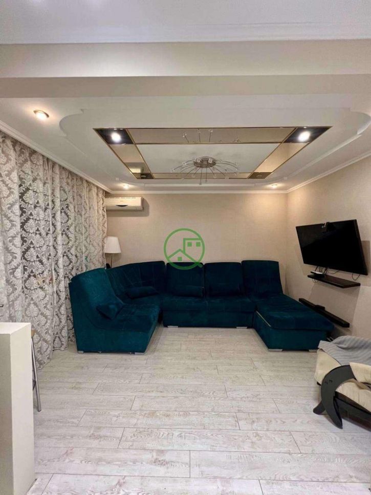 3-комн квартира Звездная улица, 76