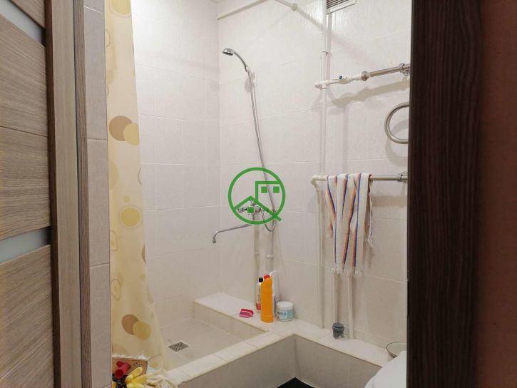 2-комн квартира 50 лет Октября проспект, 10