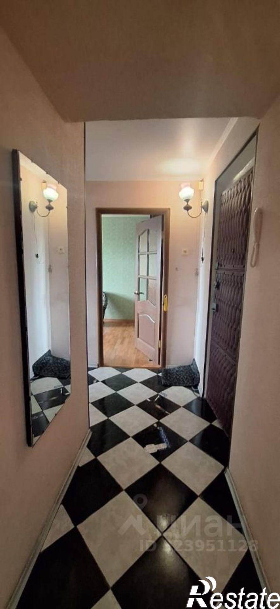 Купить квартиру за 3 400 000 рублей на ул Комарова, 4