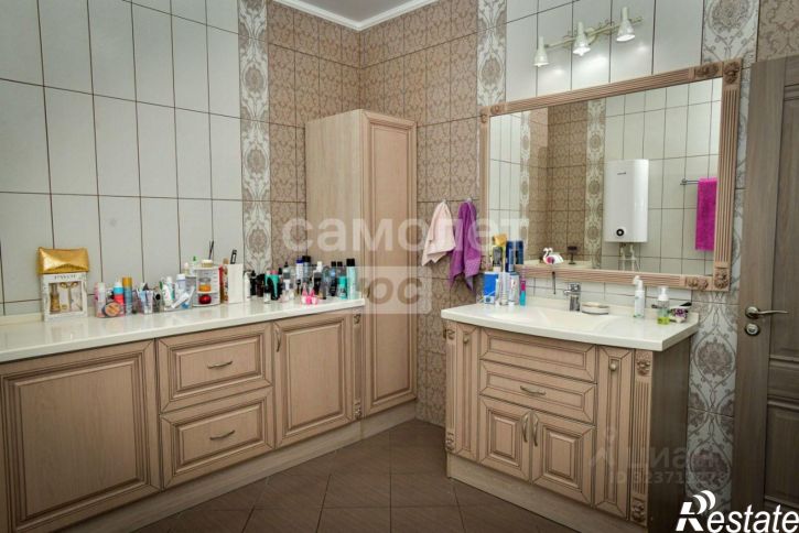 3-комн квартира улица 20-я линия, 4,  д. 4