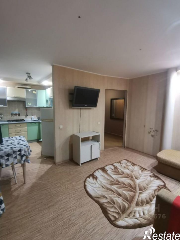 2-комн квартира проспект Гагарина, 10,  д. 10