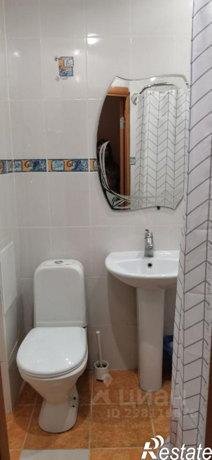 2-комн квартира проспект Гагарина, 10,  д. 10