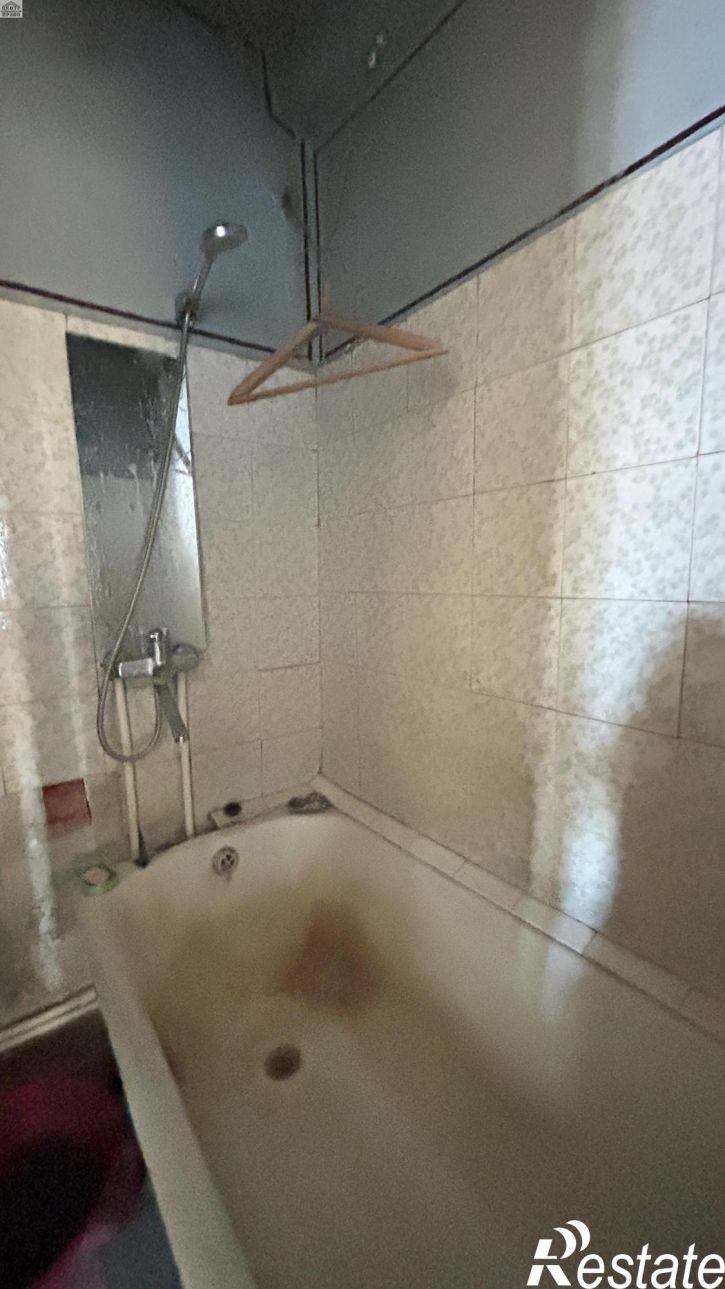 4-комн квартира Лазо улица,33