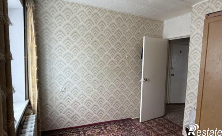 4-комн квартира улица Карпинского, 38,  д. 38