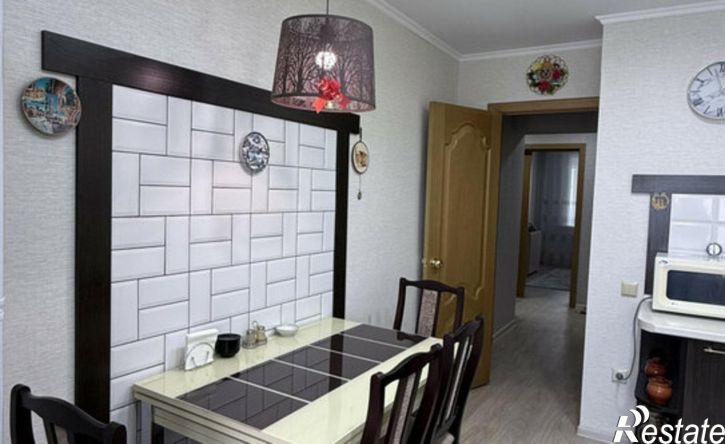 3-комн квартира улица Есенина, 13,  д. 13