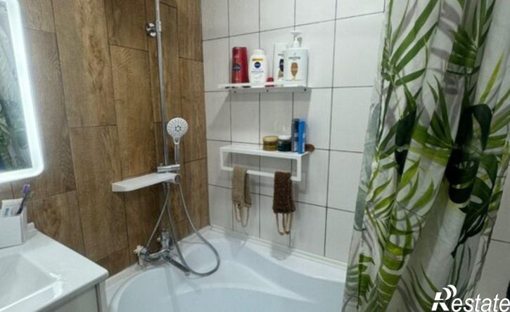 3-комн квартира ул Лазо, 21А,  д. 21А