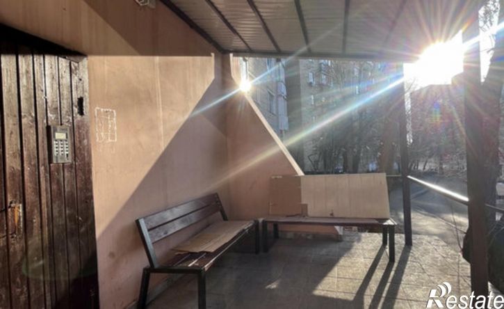 2-комн квартира ул Комарова, 12,  д. 12