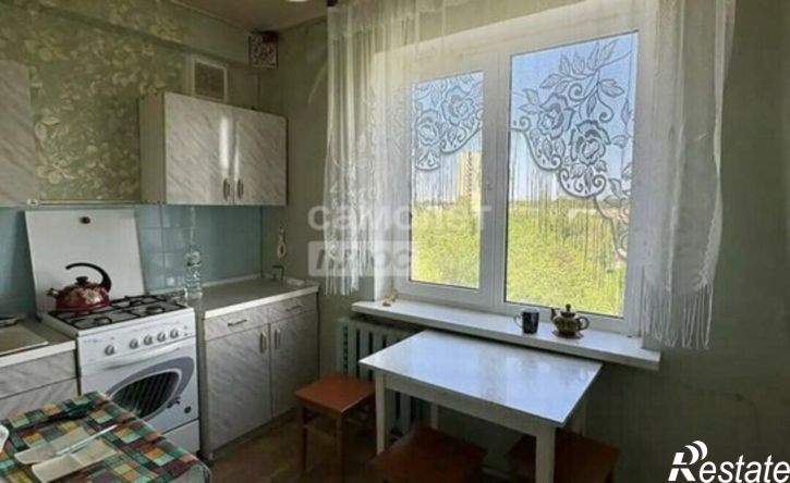 4-комн квартира проспект 50 лет Октября, 22,  д. 22