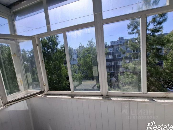 3-комн квартира проспект Космонавтов, 18,  д. 18