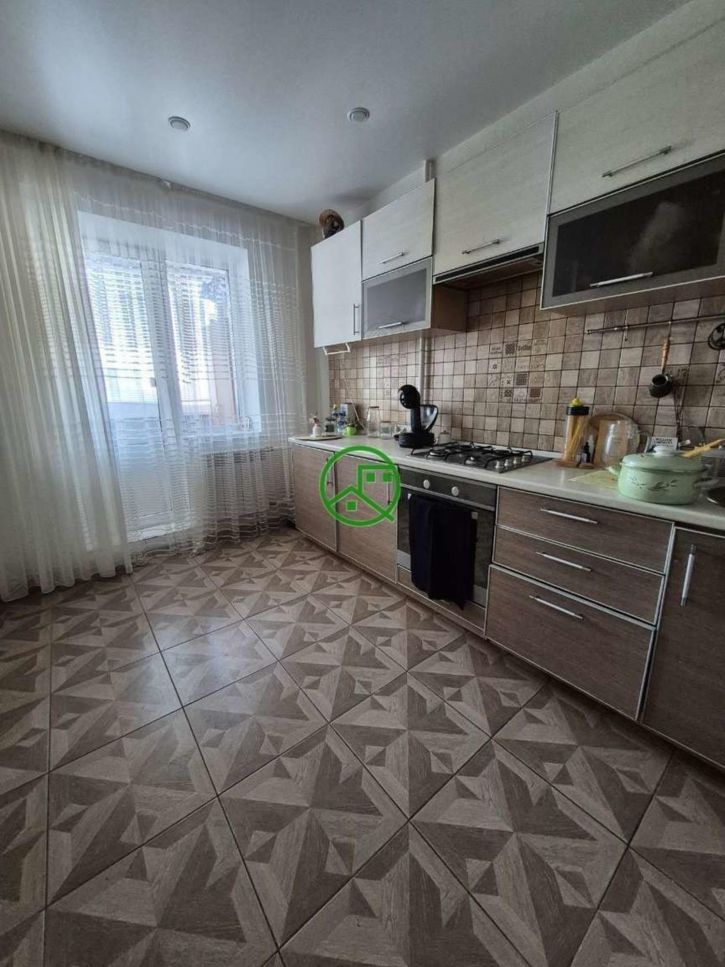 3-комн квартира Звездная улица, 36