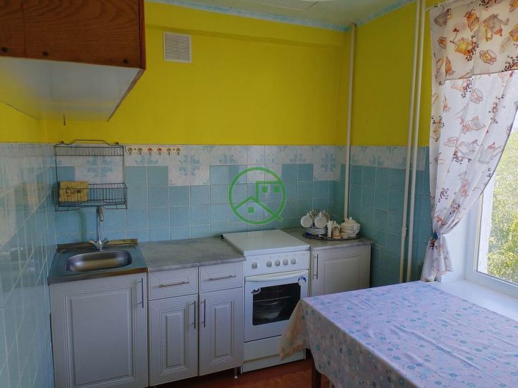 3-комн квартира Коммунистическая улица, 18