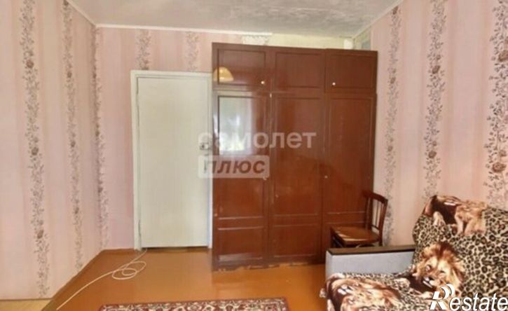 3-комн квартира пр-кт 50 лет Октября, 81,  д. 81