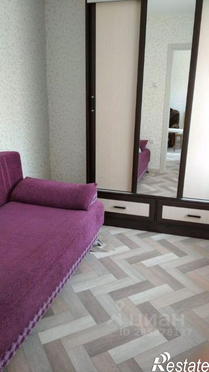 2-комн квартира проспект Космонавтов, 14,  д. 14