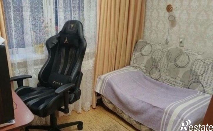 4-комн квартира пр-кт 50 лет Октября, 81,  д. 81