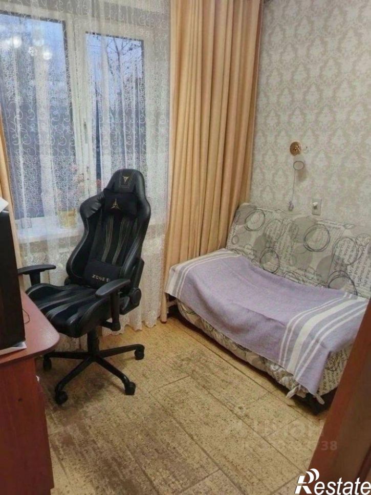 4-комн квартира пр-кт 50 лет Октября, 81,  д. 81