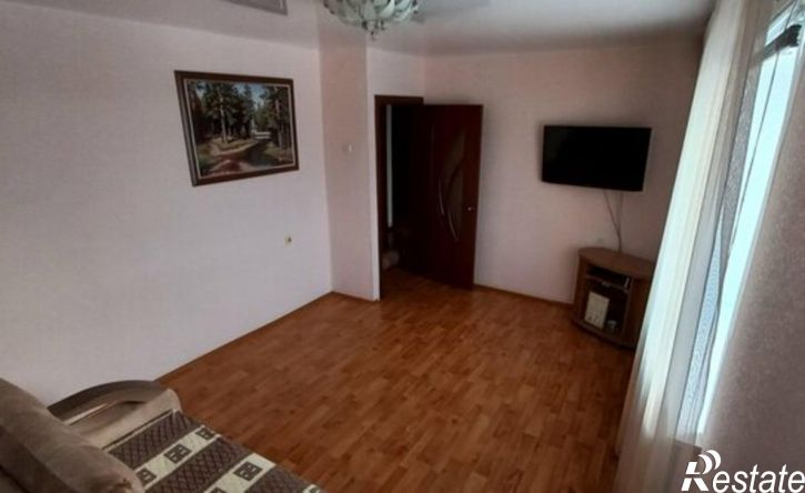 2-комн квартира улица Есенина, 11,  д. 11