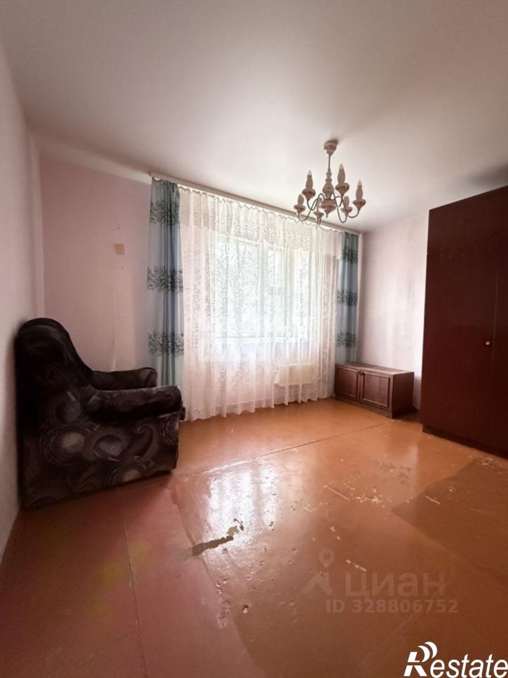 1-комн квартира улица Комарова, 14,  д. 14