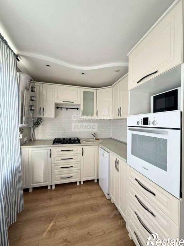 3-комн квартира Звёздная улица, 22,  д. 22
