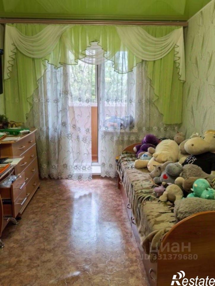 3-комн квартира ул Октябрьская, 1,  д. 1