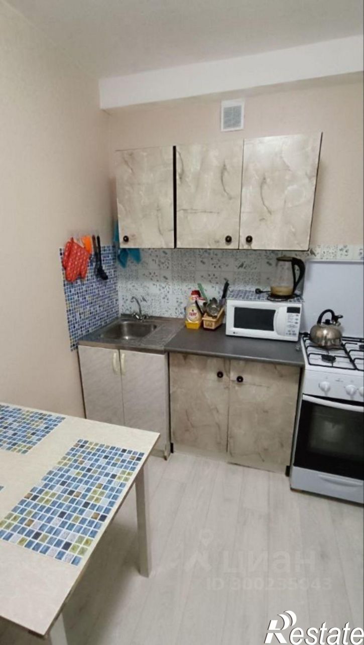 2-комн квартира проспект Космонавтов, 4,  д. 4