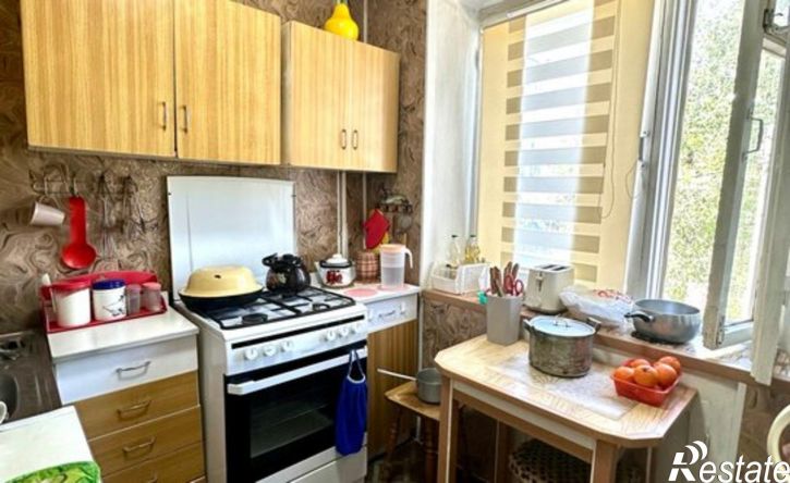 3-комн квартира пр-кт 50 лет Октября, 24,  д. 24