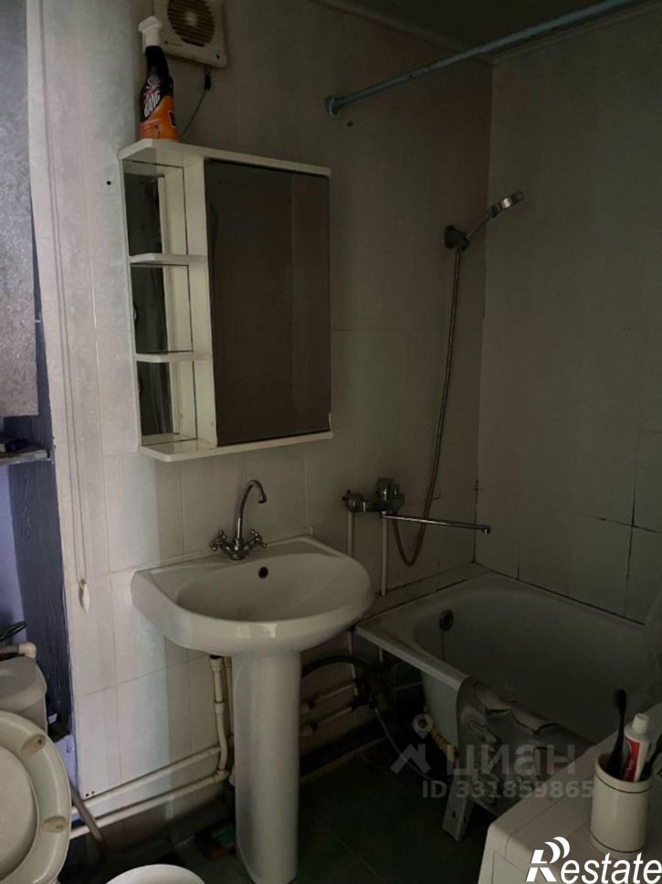 2-комн квартира пр-кт Космонавтов, 3,  д. 3