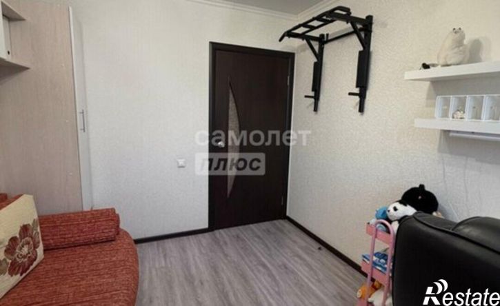 4-комн квартира ул Маршала Жукова, 327,  д. 327
