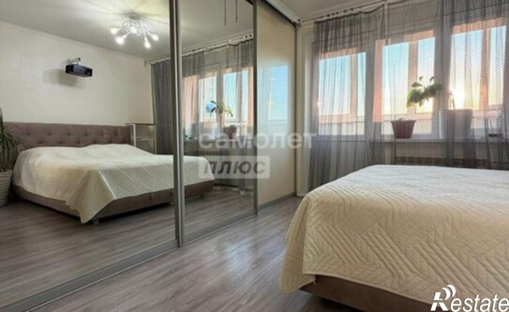4-комн квартира ул Маршала Жукова, 327,  д. 327