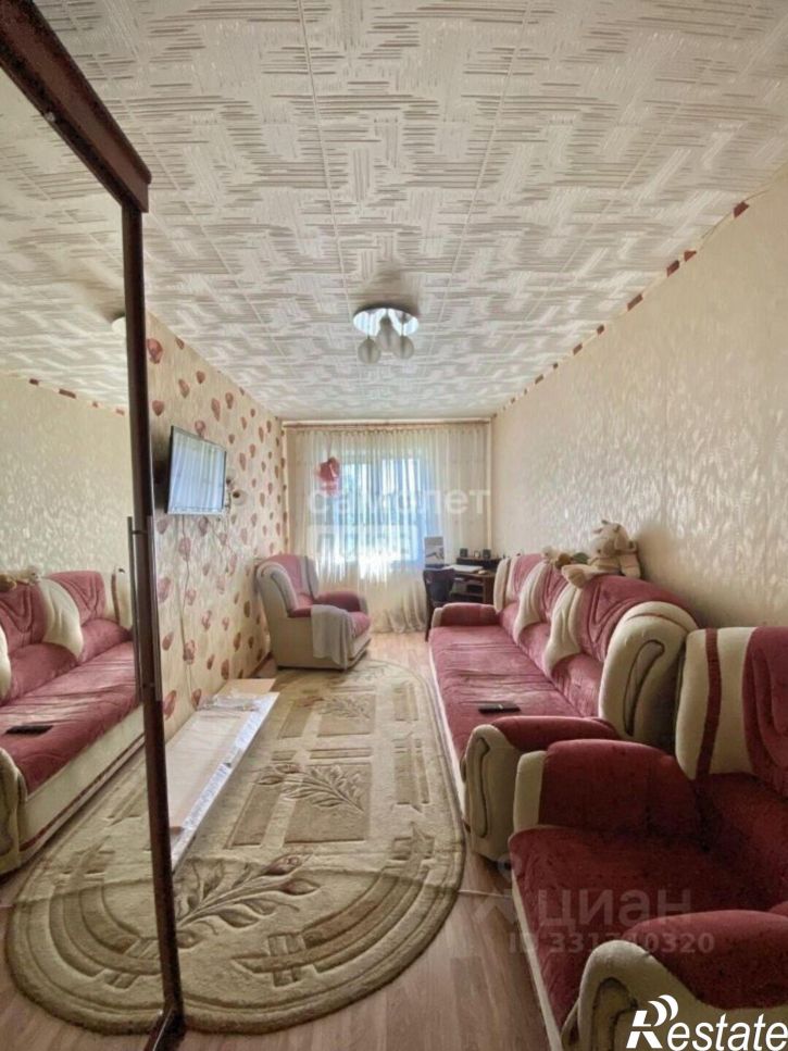 3-комн квартира ул Комарова, 8,  д. 8
