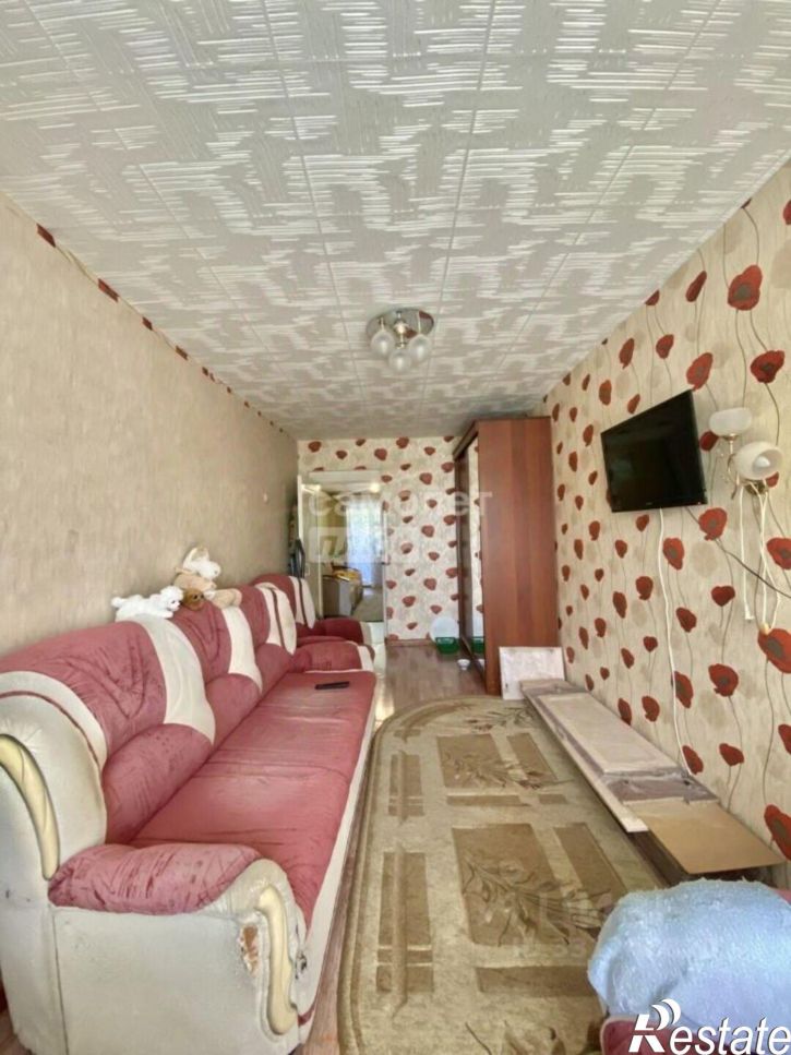 3-комн квартира ул Комарова, 8,  д. 8
