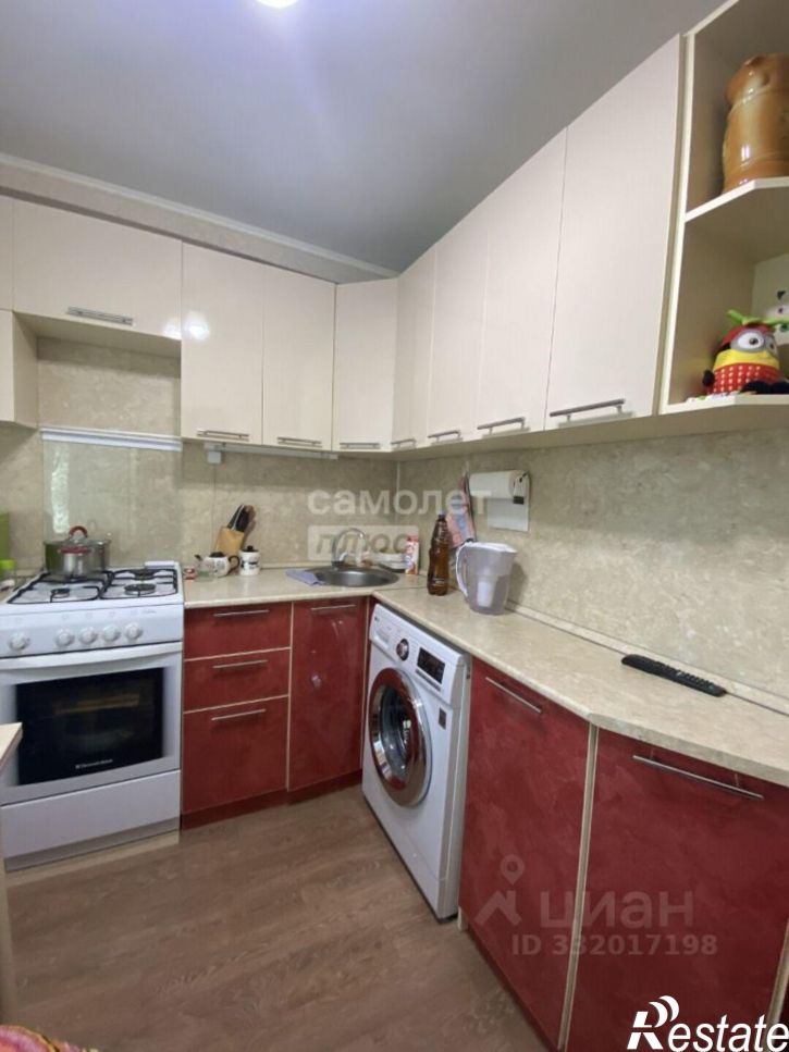 2-комн квартира пр-кт Космонавтов, 14,  д. 14