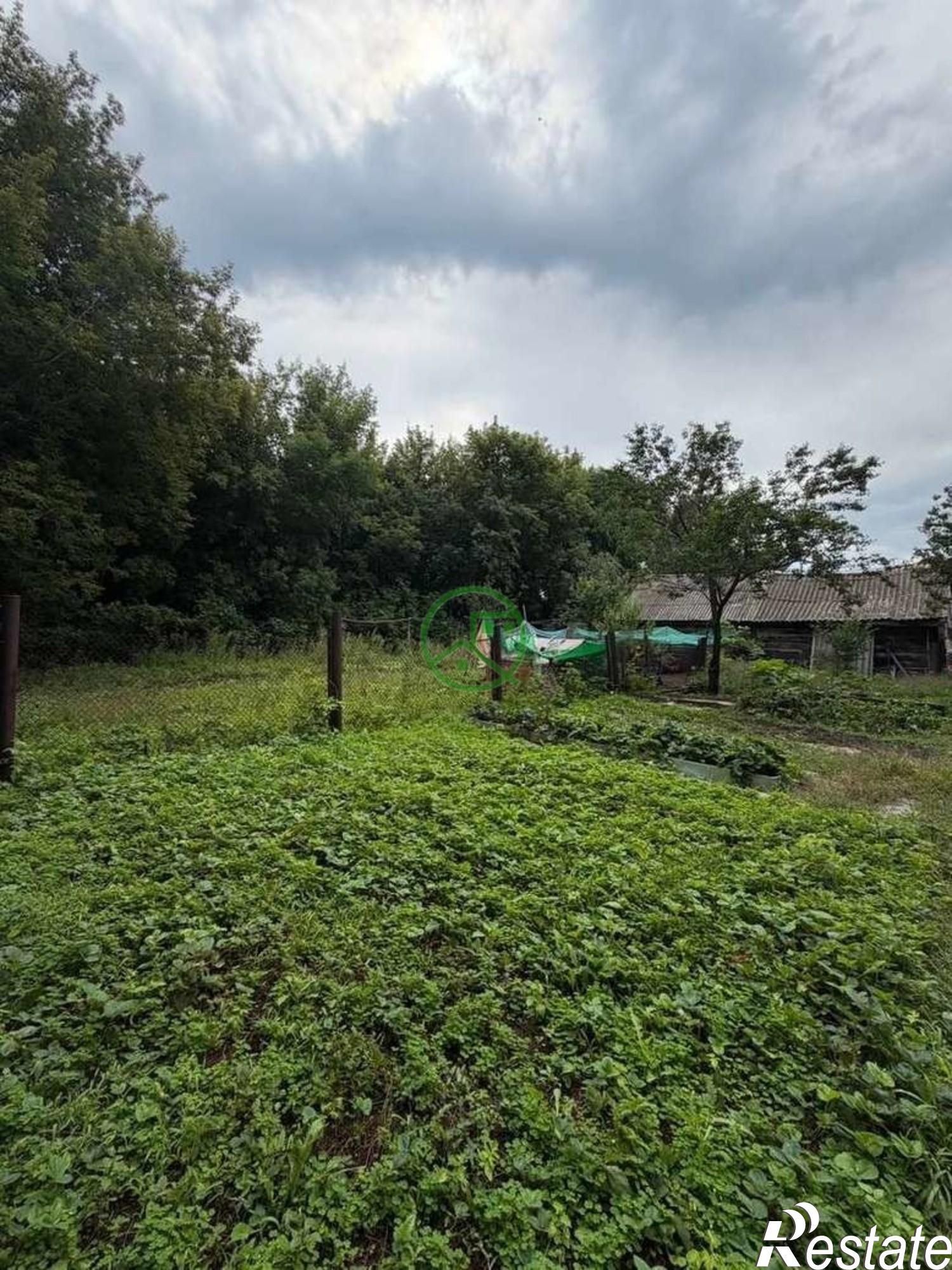 Купить дачу, дом, коттедж за 2 300 000 рублей на Днепропетровская улица, 4б
