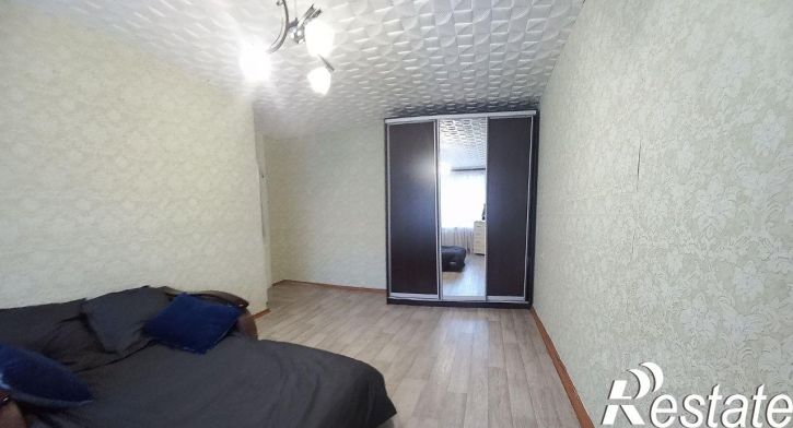 2-комн квартира проспект Космонавтов, 1,  д. 1