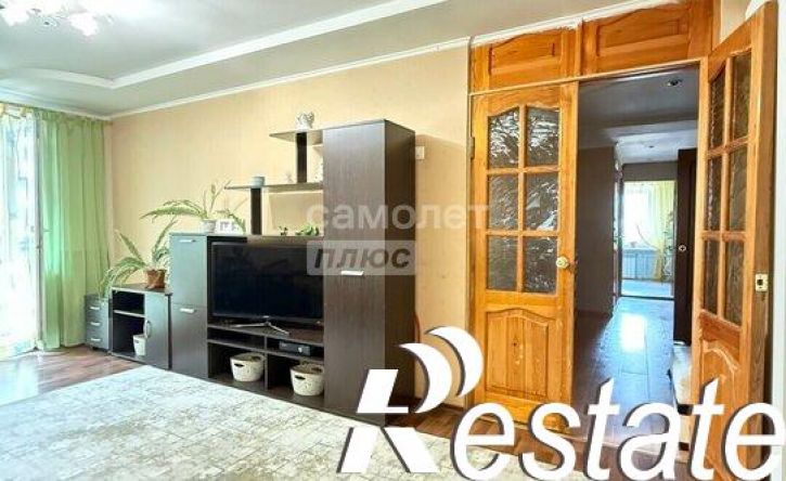 4-комн квартира улица Дзержинского, 44,  д. 44