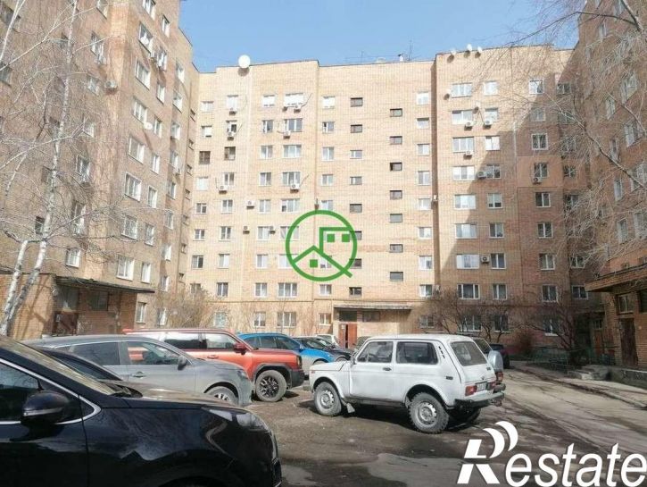 3-комн квартира Дзержинского улица, 33