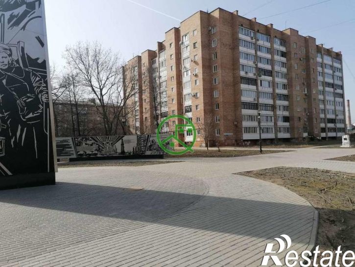 3-комн квартира Дзержинского улица, 33