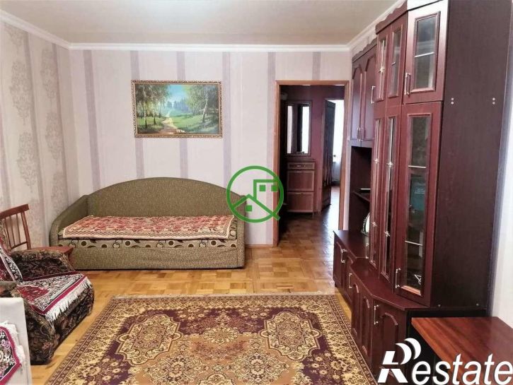 3-комн квартира Дзержинского улица, 33