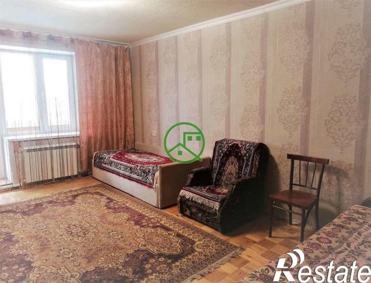 3-комн квартира Дзержинского улица, 33