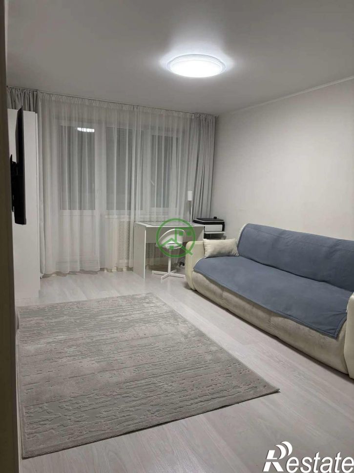 3-комн квартира Гагарина проспект, 1
