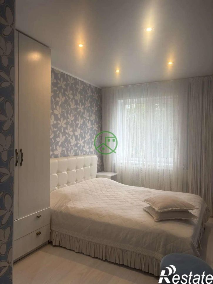 3-комн квартира Гагарина проспект, 1