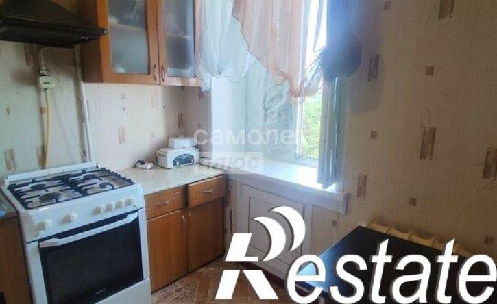 2-комн квартира проспект Космонавтов, 1,  д. 1