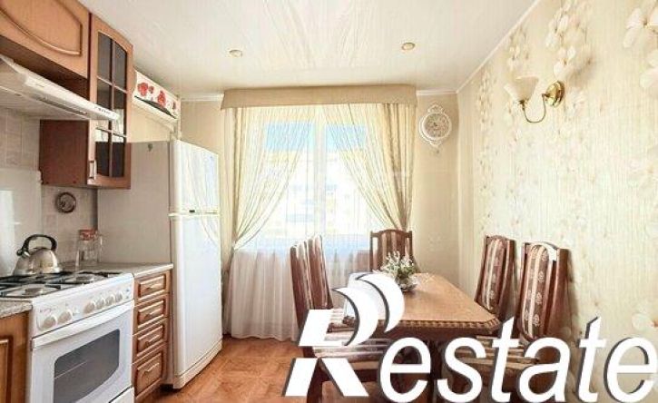 3-комн квартира улица Маршала Жукова, 330,  д. 330